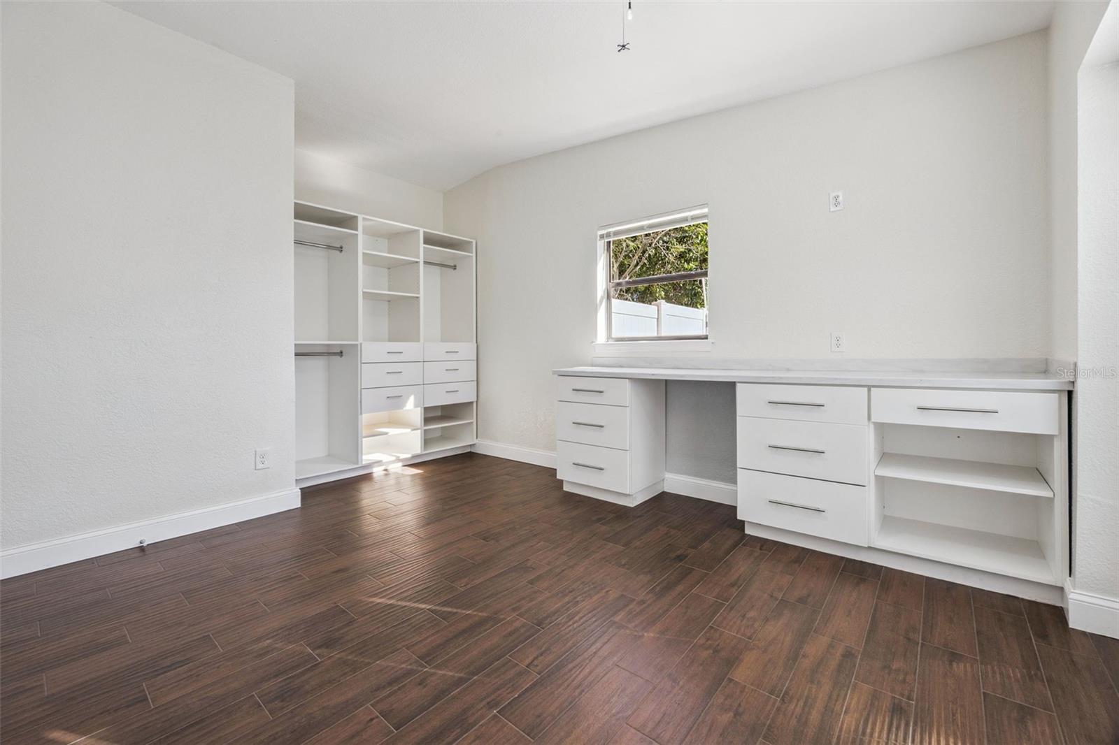 NELA ISLE - Residential