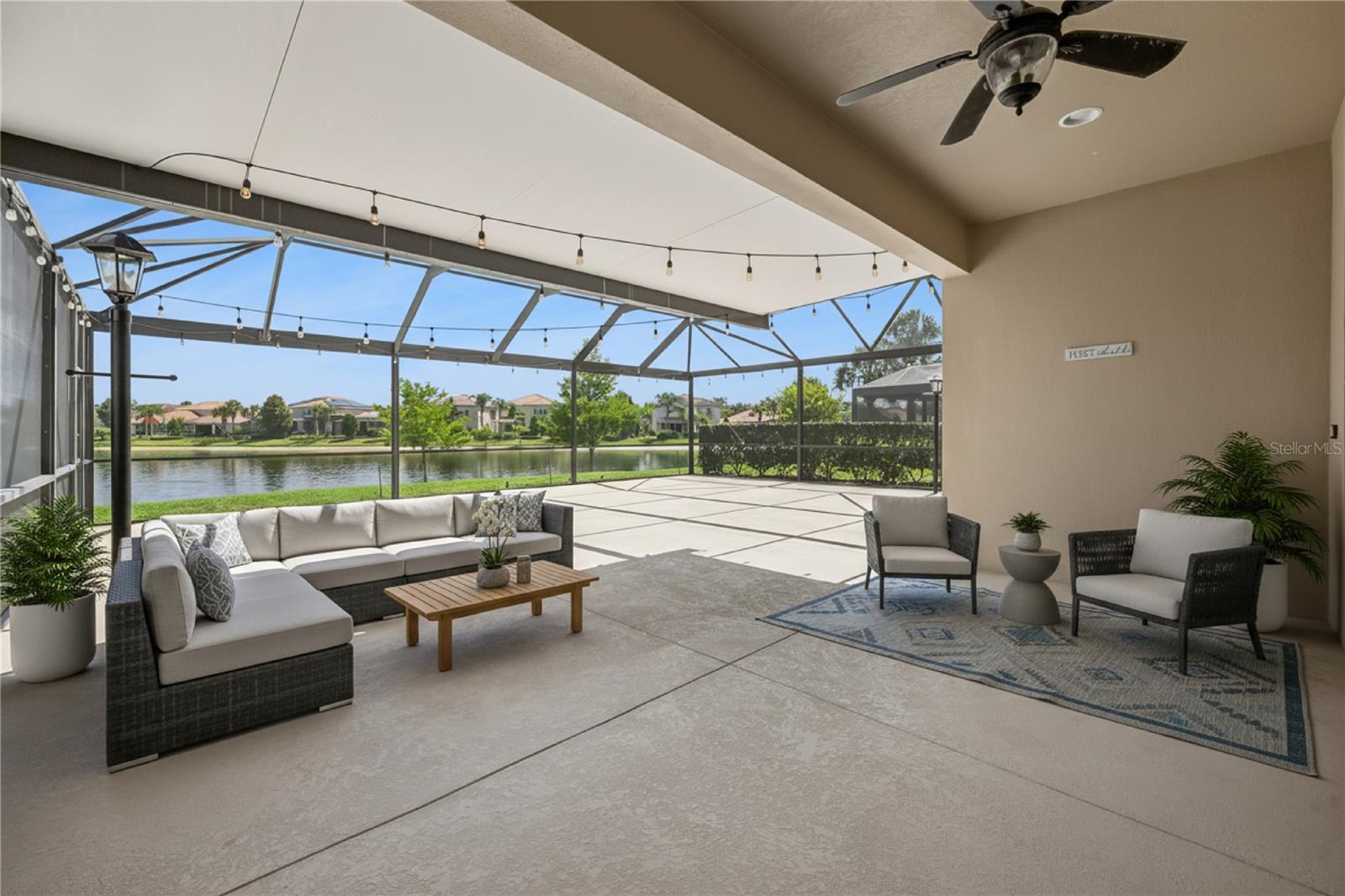 VILLAGEWALK AT LAKE NONA - Residential