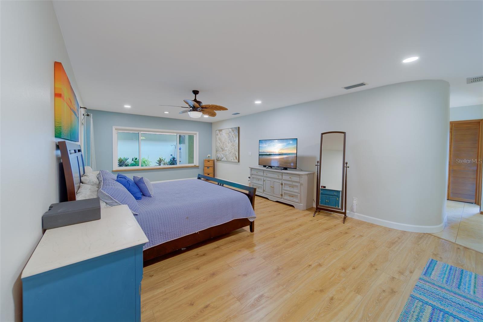 BARRINGTON OAKS WEST - Residential