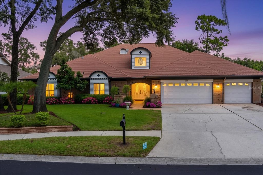 Photo of 214 Sheffield Circle E, Palm Harbor, FL 34683 (MLS # TB8435532)