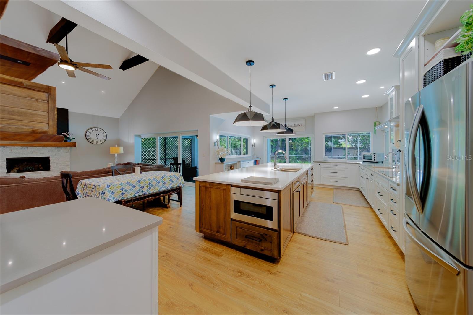 BARRINGTON OAKS WEST - Residential