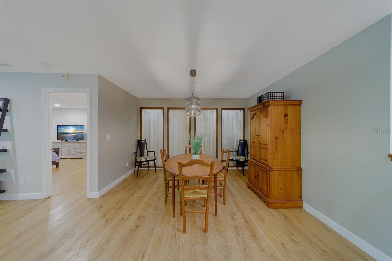 BARRINGTON OAKS WEST - Residential