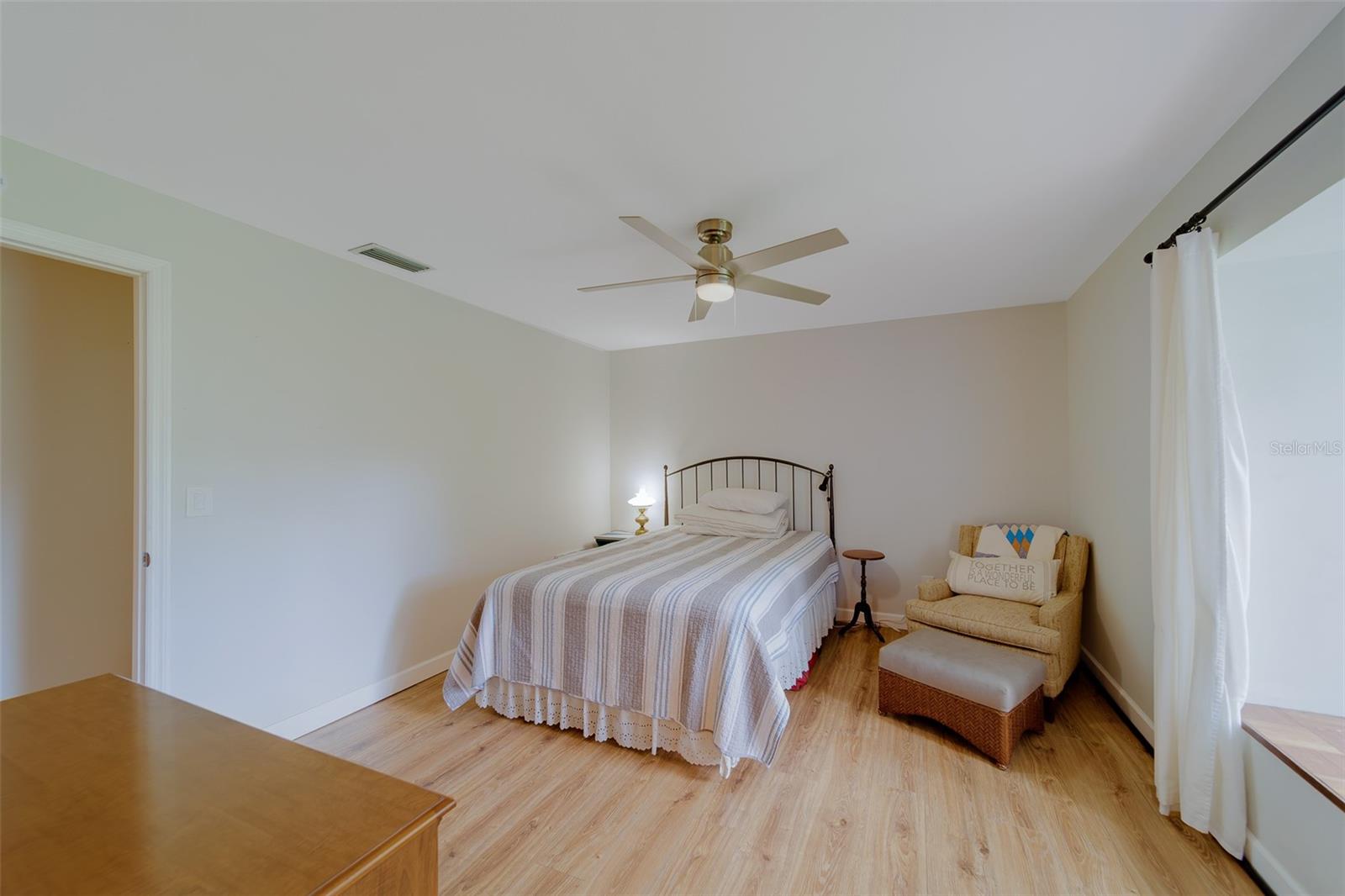 BARRINGTON OAKS WEST - Residential