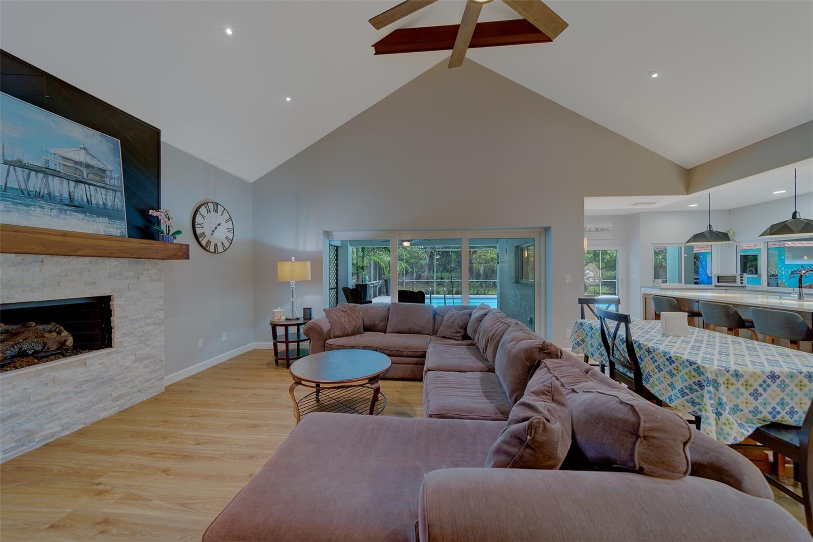 BARRINGTON OAKS WEST - Residential