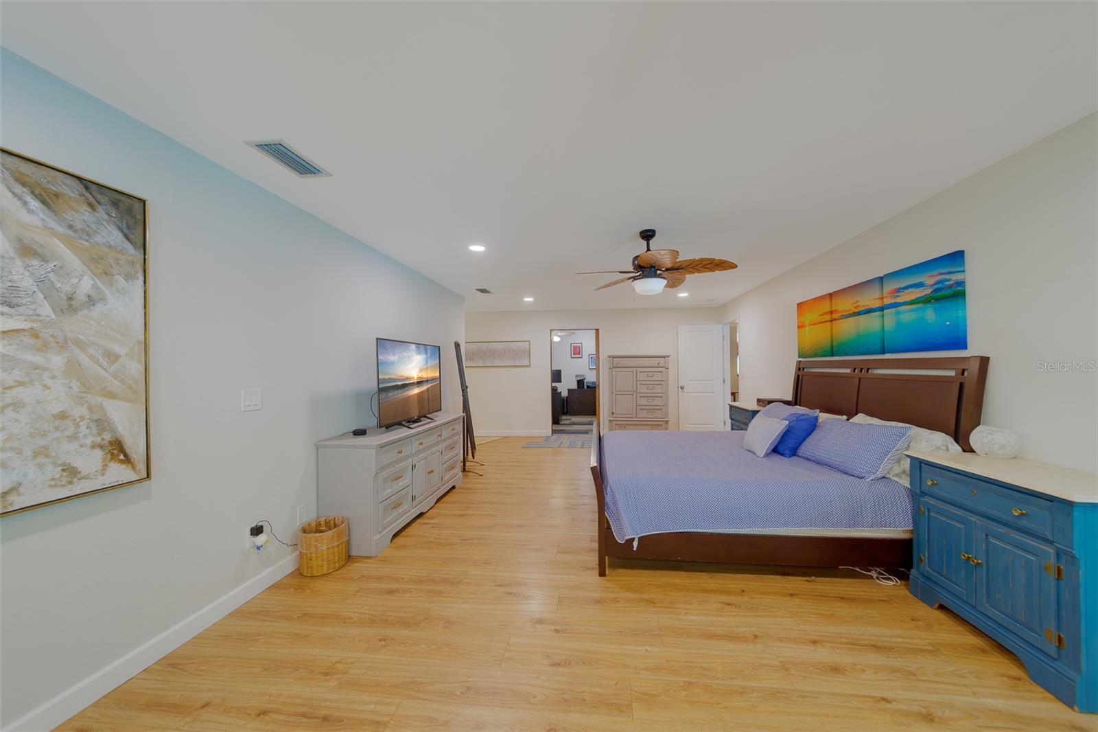 BARRINGTON OAKS WEST - Residential