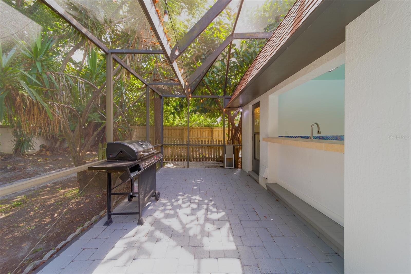 BARRINGTON OAKS WEST - Residential