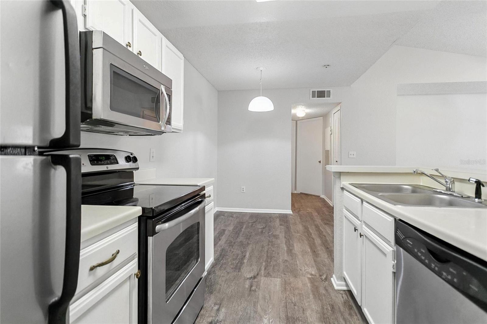 IMAGES CONDO - Residential Lease