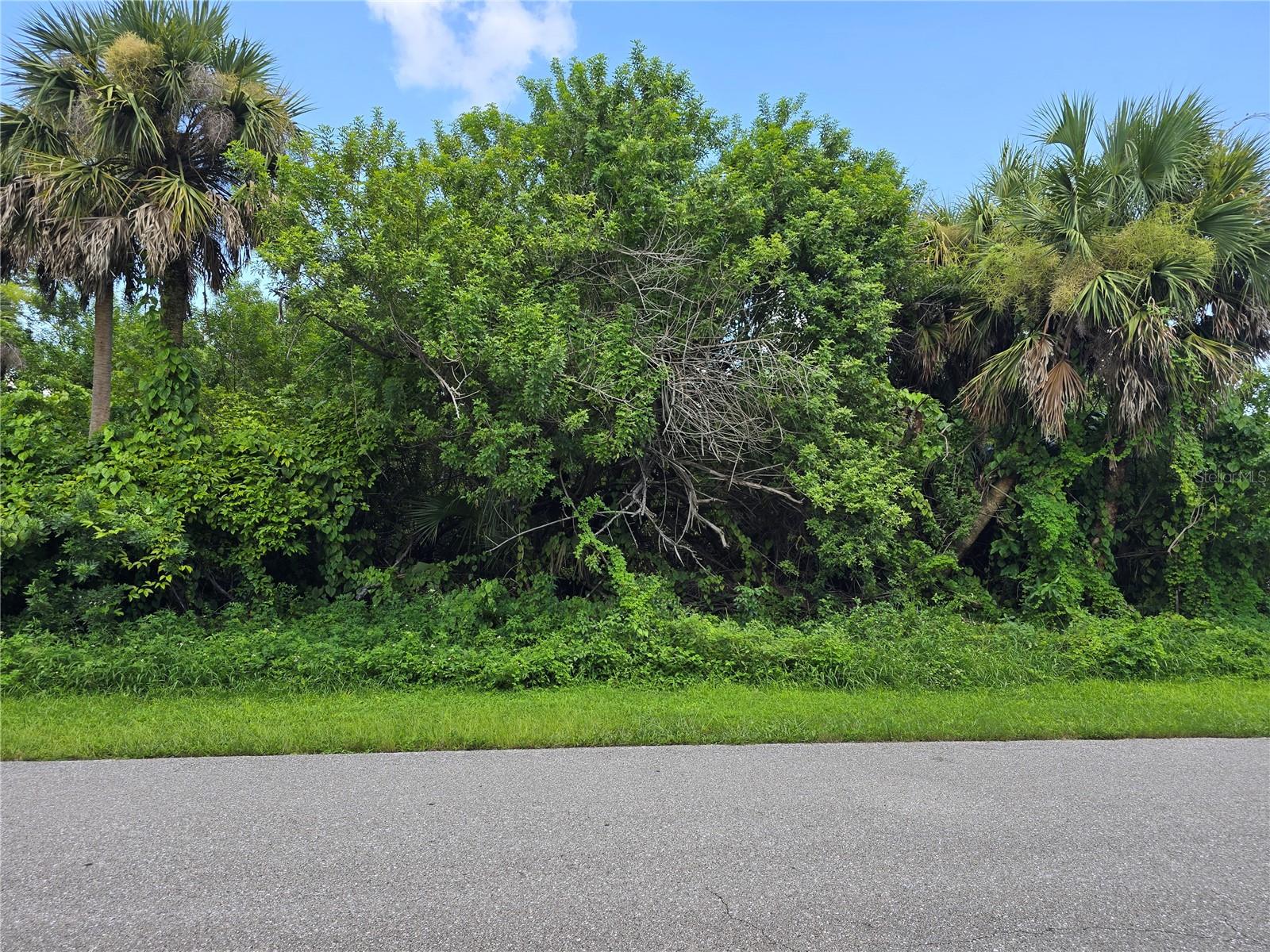 PORT CHARLOTTE SEC 037 - Land