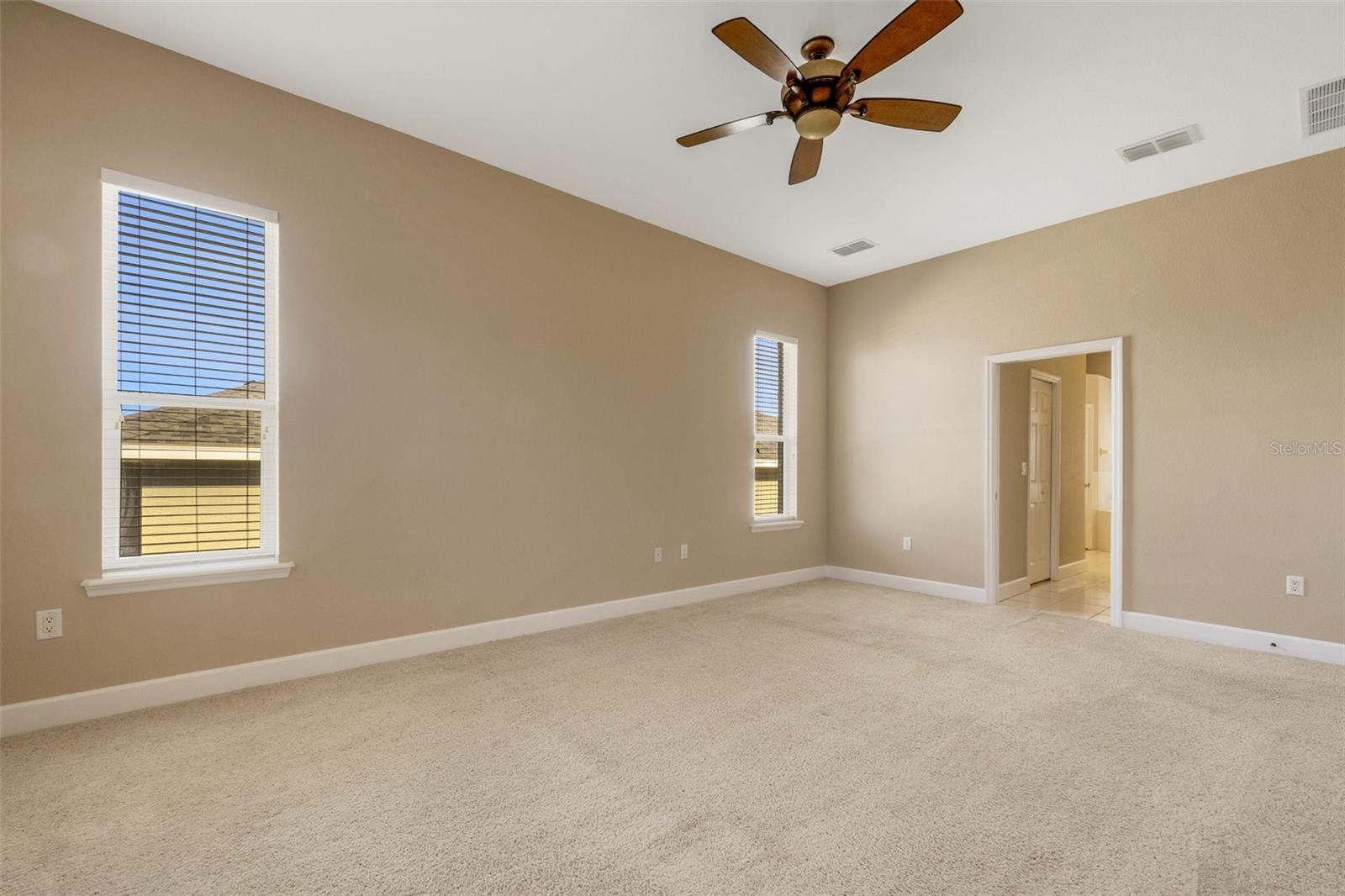 HARTFORD ESTATES - Residential Lease