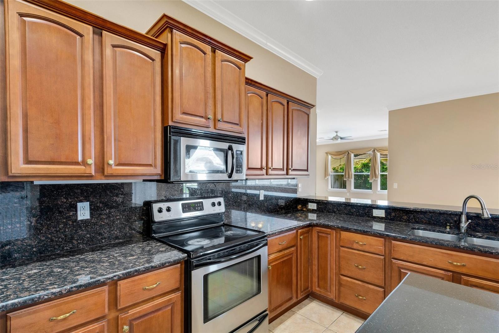 HARTFORD ESTATES - Residential Lease