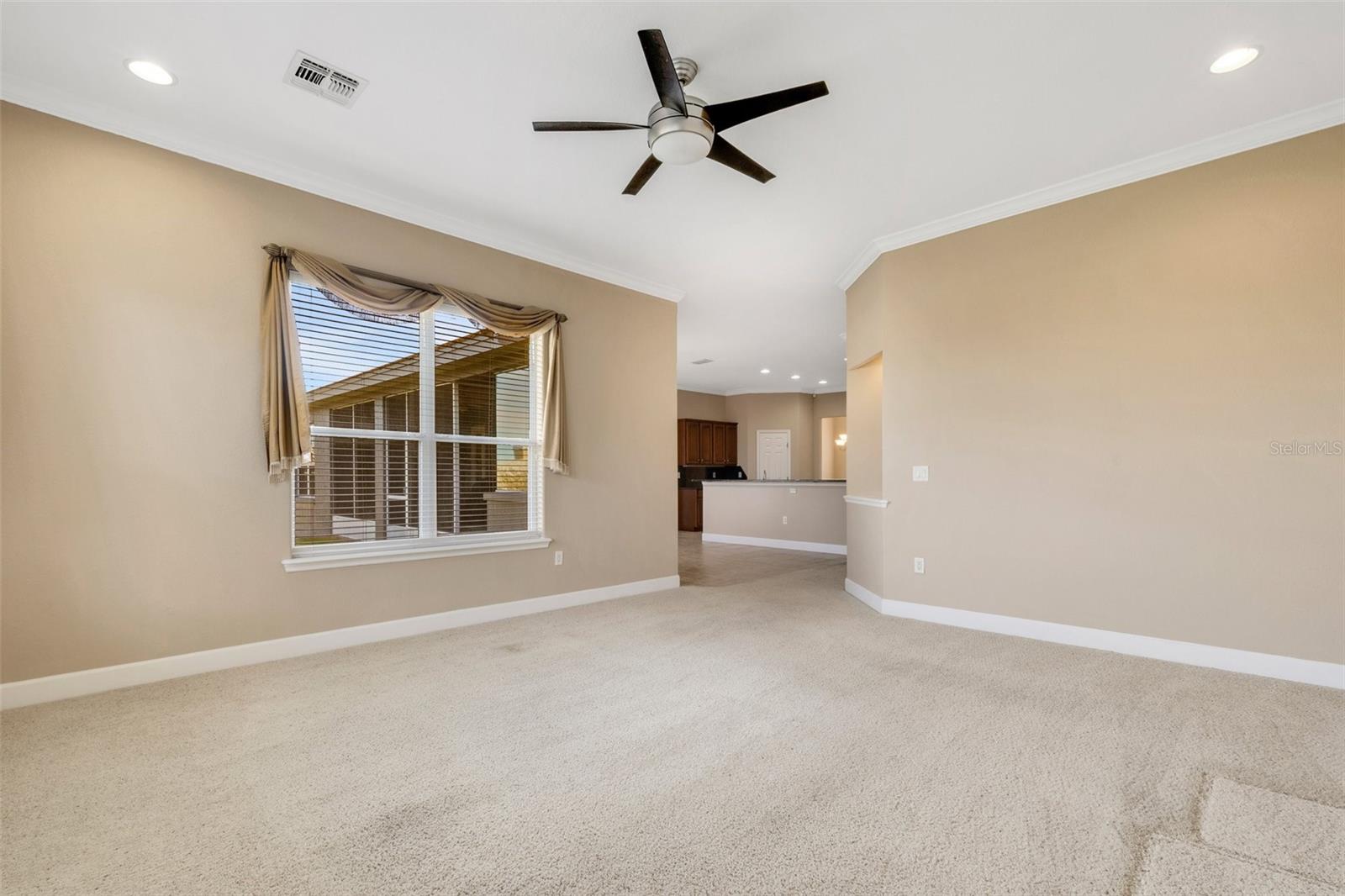 HARTFORD ESTATES - Residential Lease