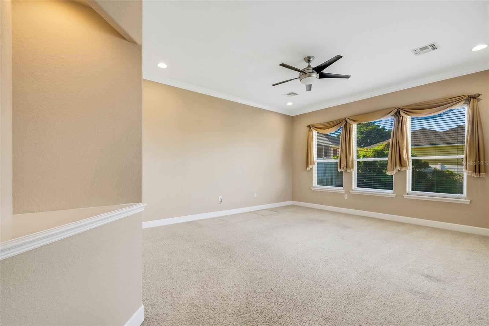 HARTFORD ESTATES - Residential Lease