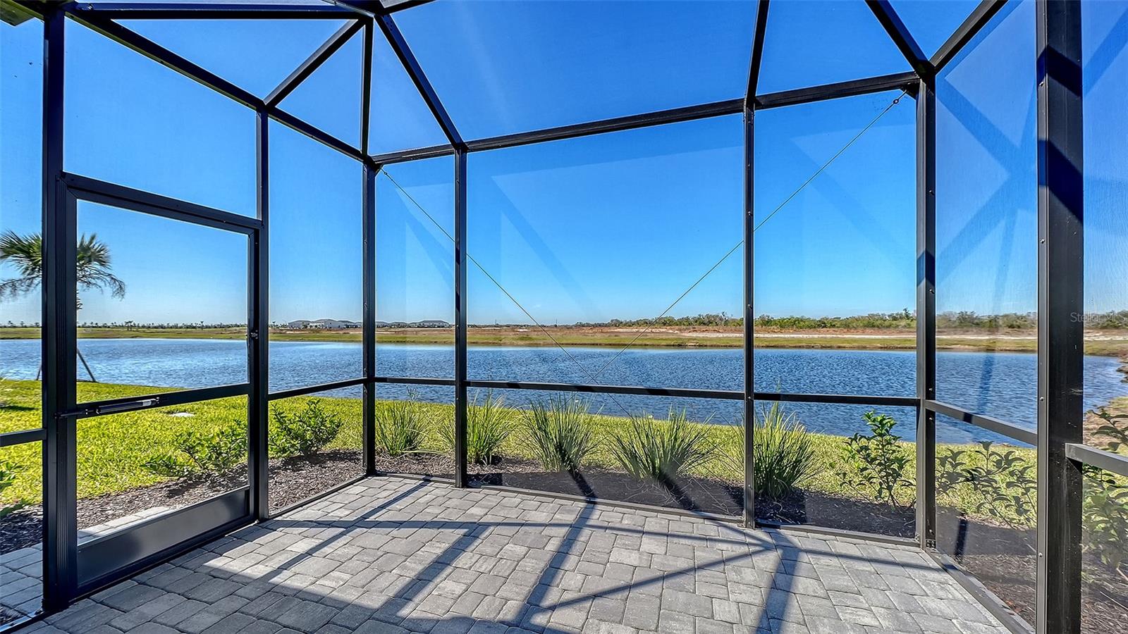 2114 SYLVESTER PALM LANE