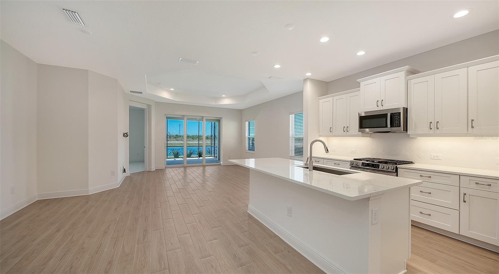 PALM GROVE AT LAKEWOOD RANCH - Residential