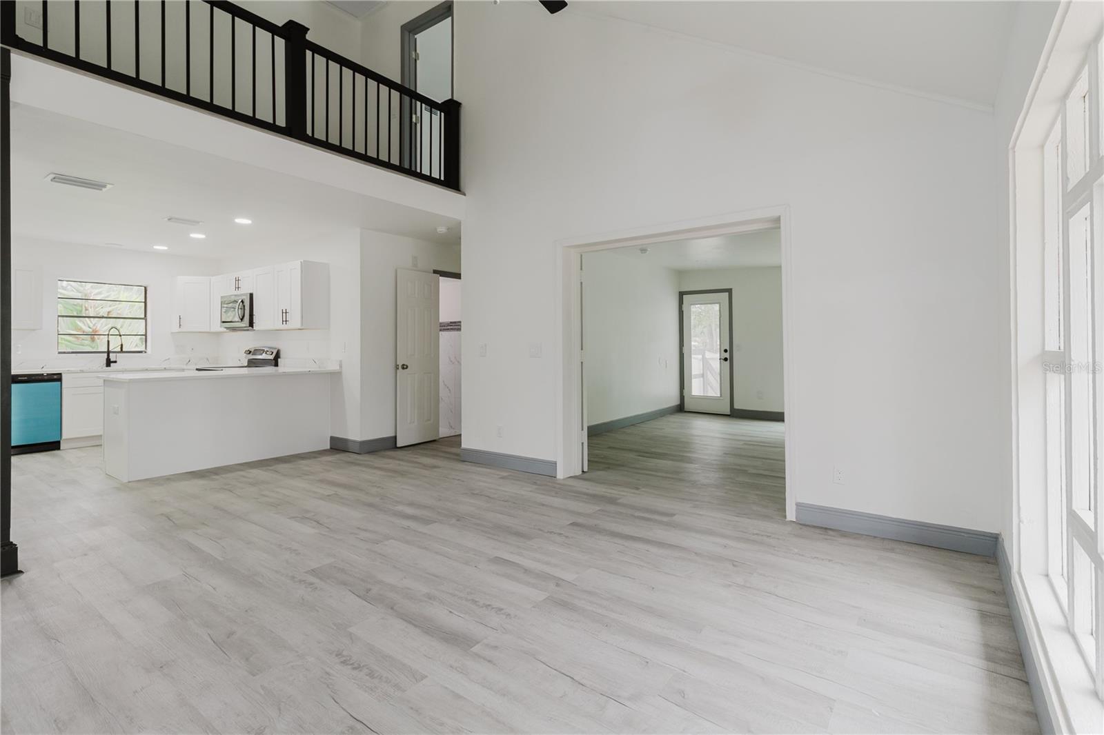 SUNSET PARK - Residential