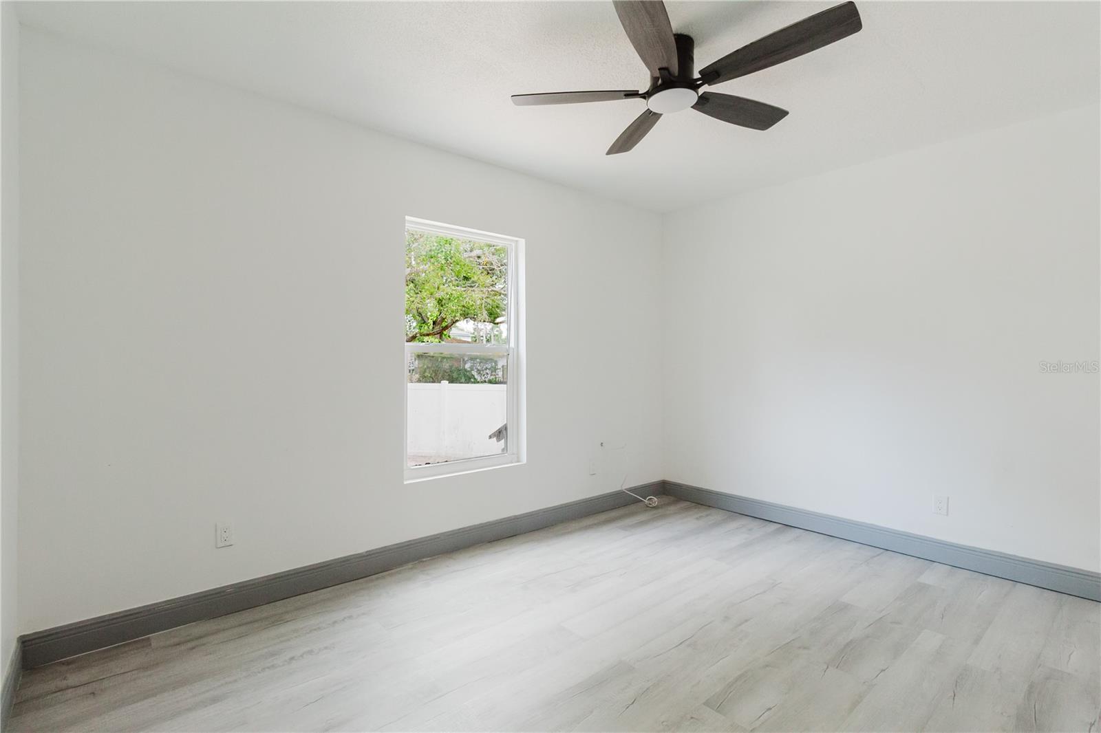 SUNSET PARK - Residential