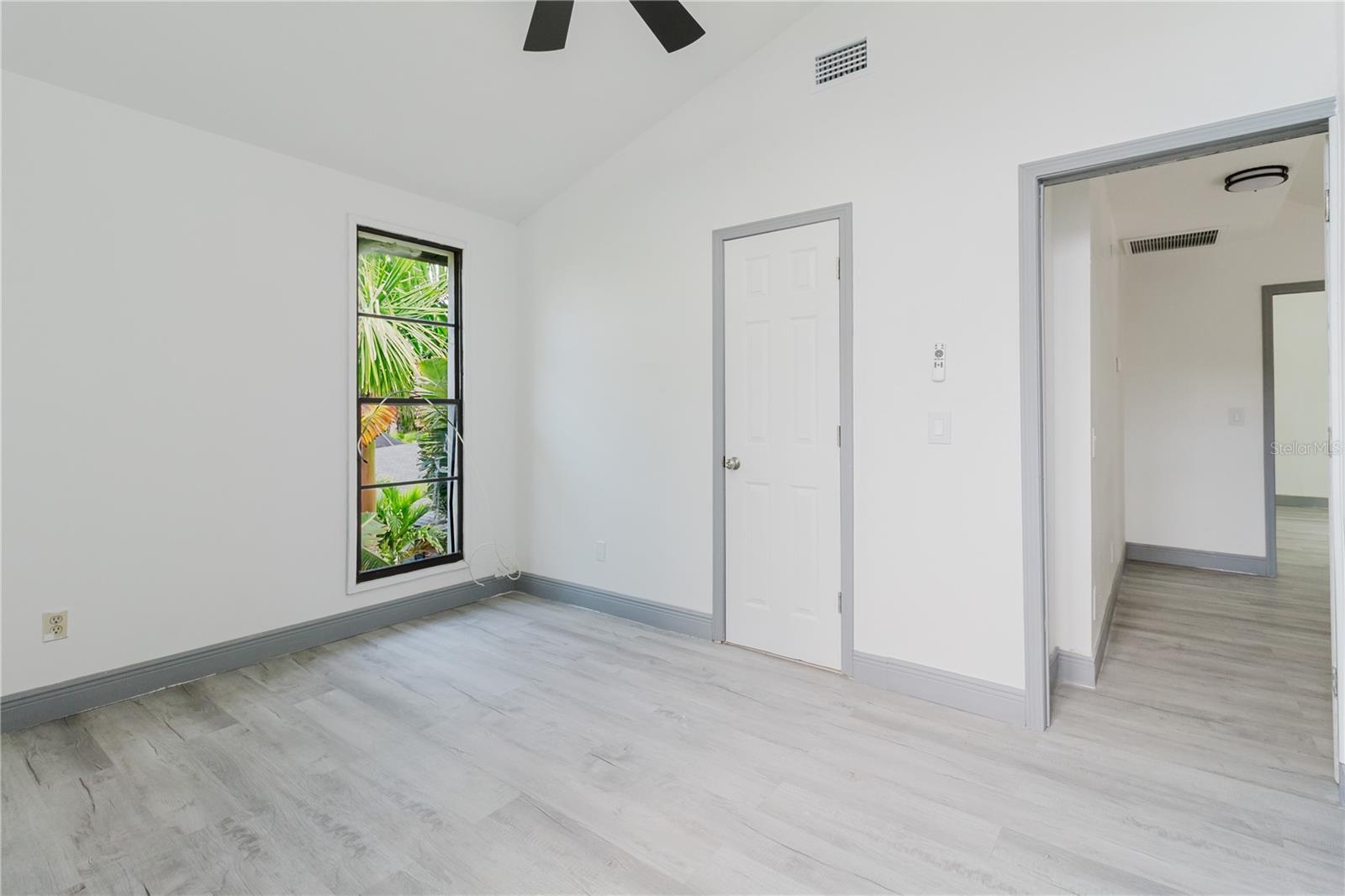 SUNSET PARK - Residential