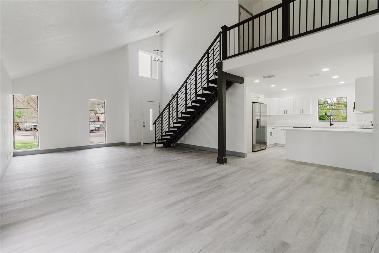 SUNSET PARK - Residential