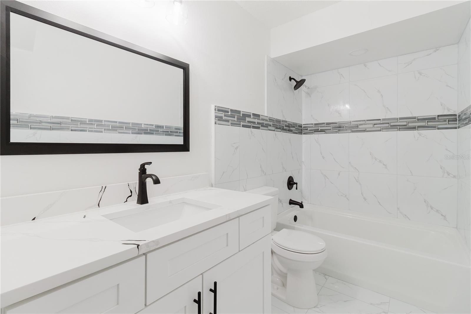 SUNSET PARK - Residential