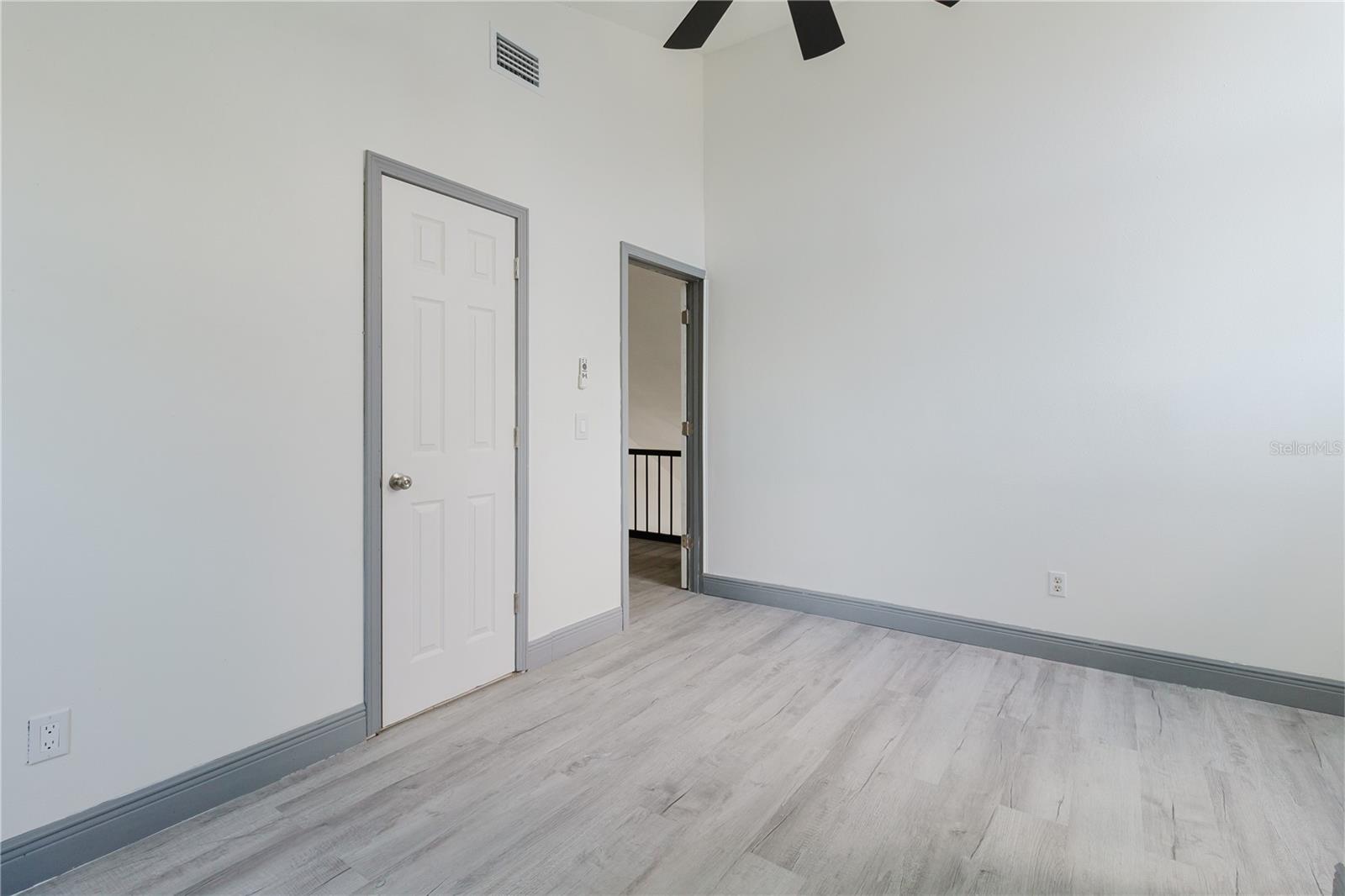 SUNSET PARK - Residential