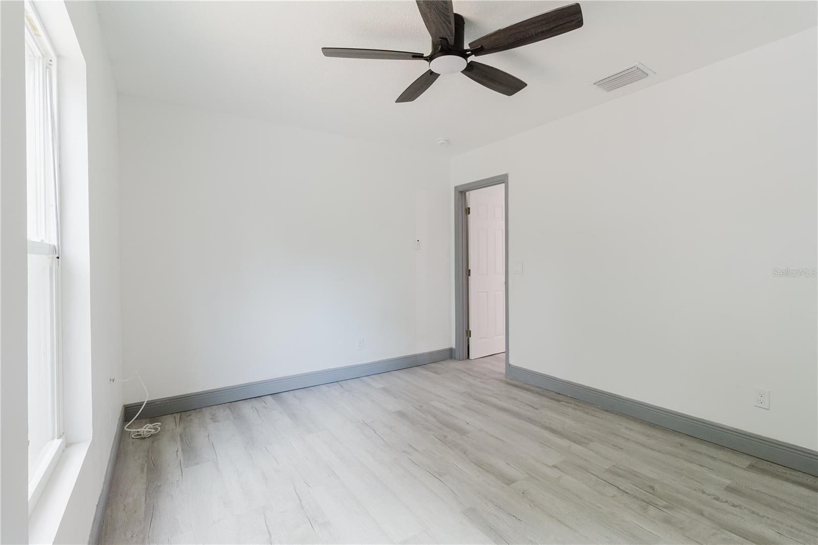 SUNSET PARK - Residential