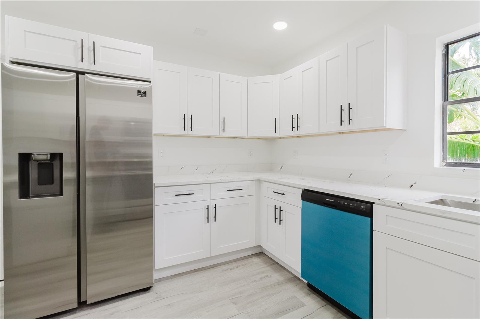 SUNSET PARK - Residential