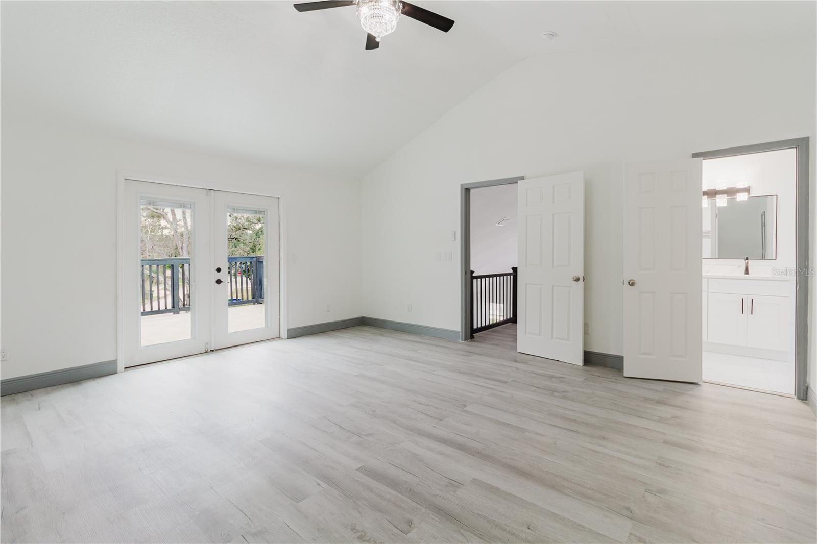 SUNSET PARK - Residential