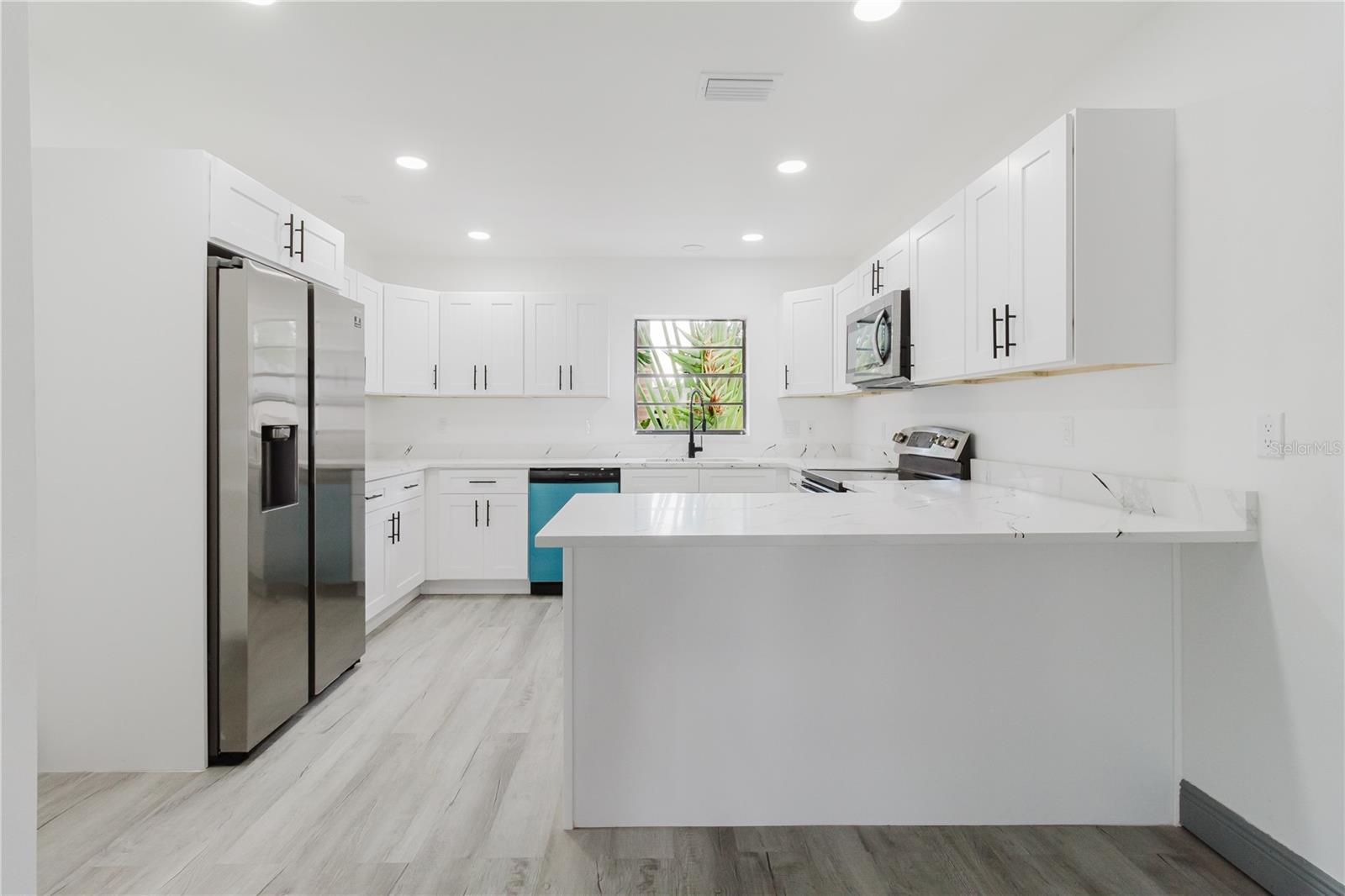 SUNSET PARK - Residential