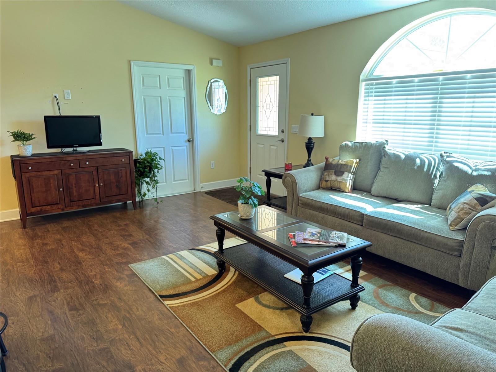 SILVER SPGS SHORES - Residential