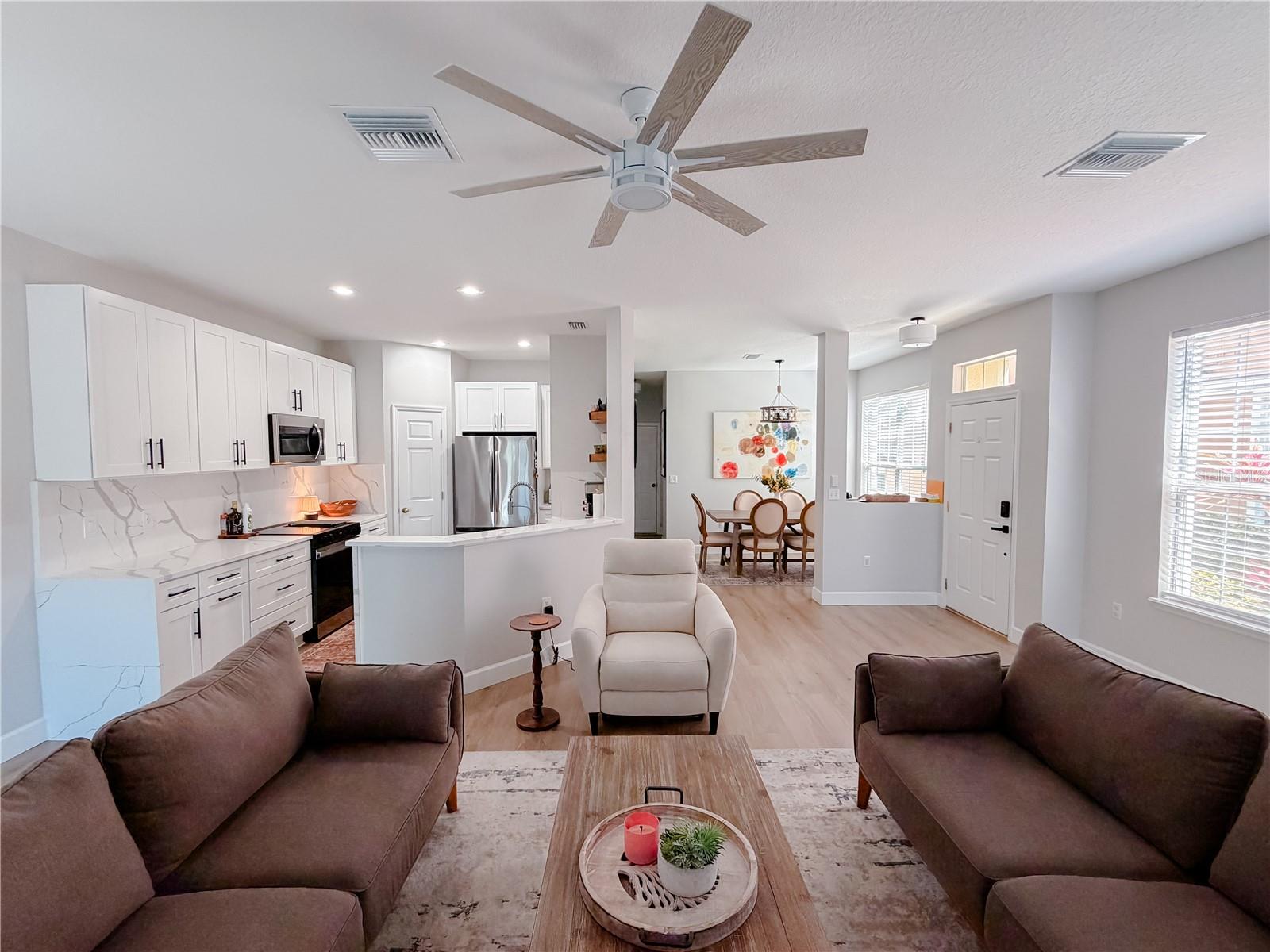 BAY BREEZE COVE - Residential