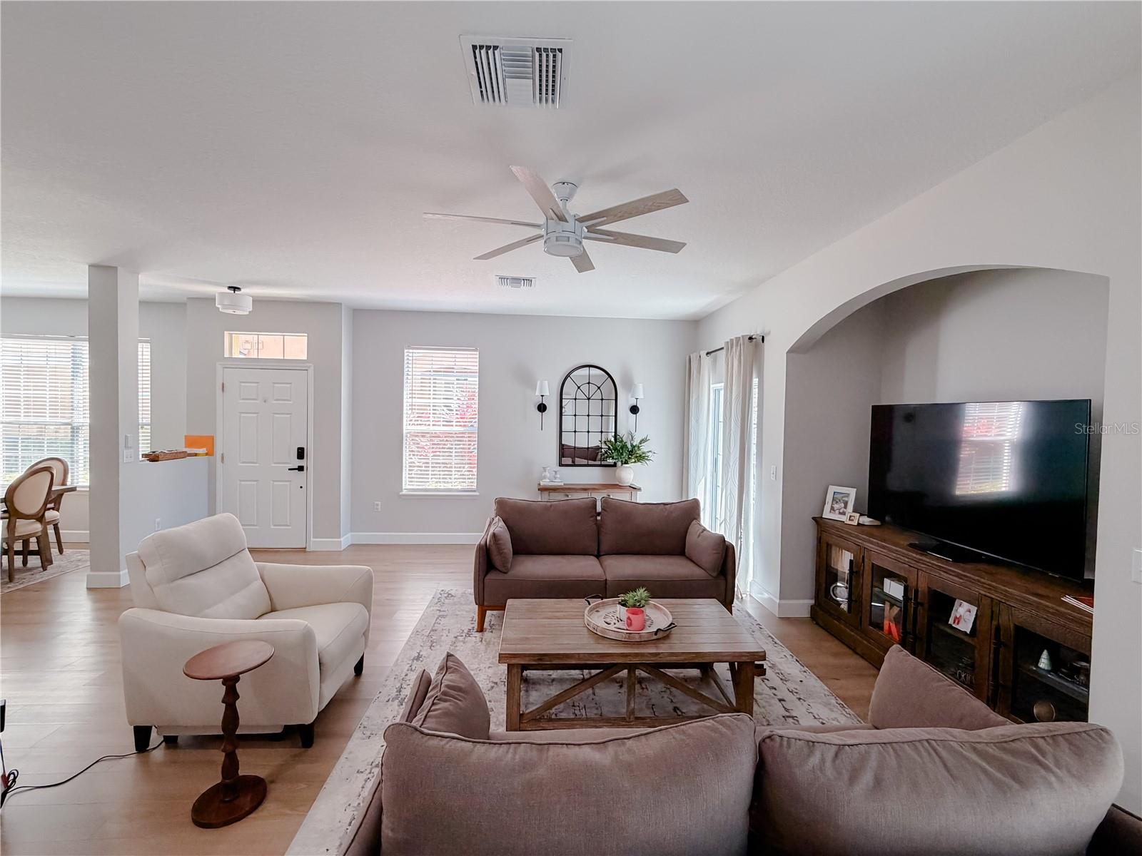 BAY BREEZE COVE - Residential