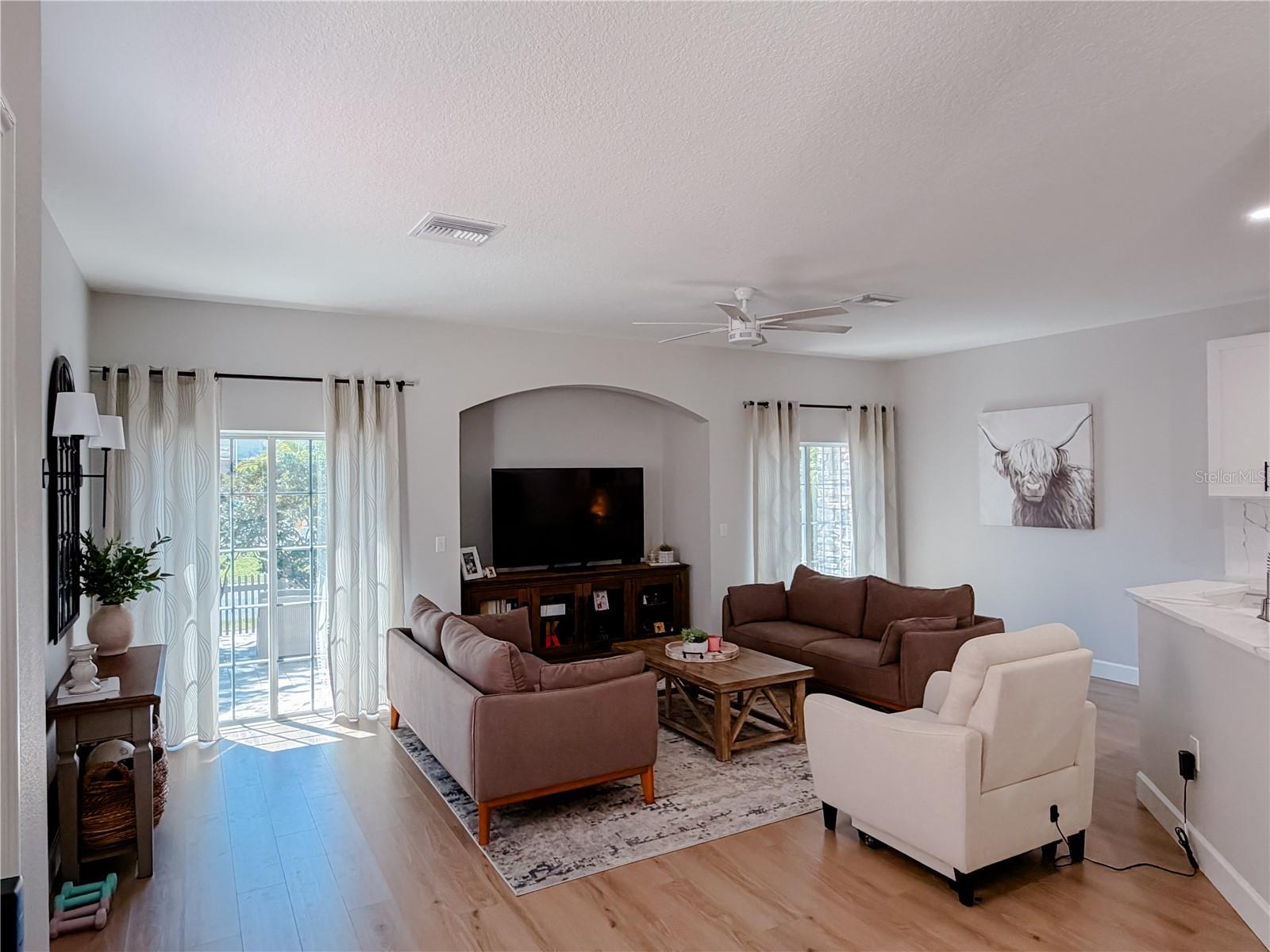 BAY BREEZE COVE - Residential