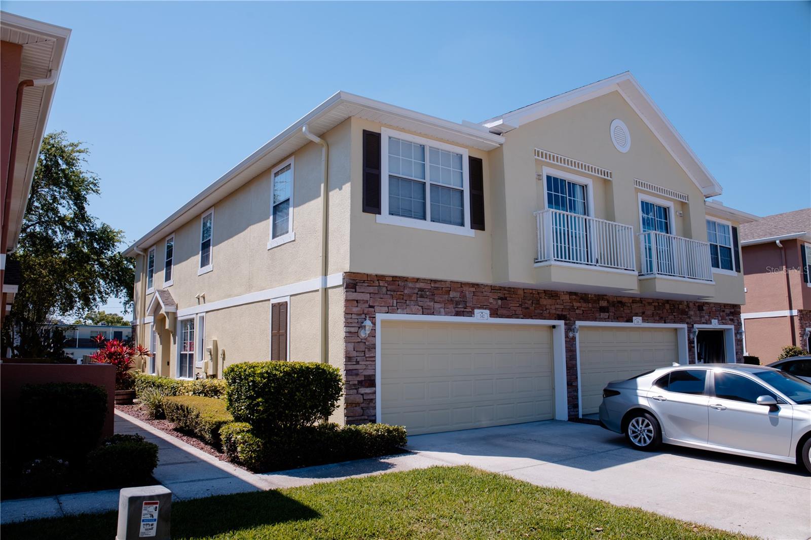 BAY BREEZE COVE - Residential