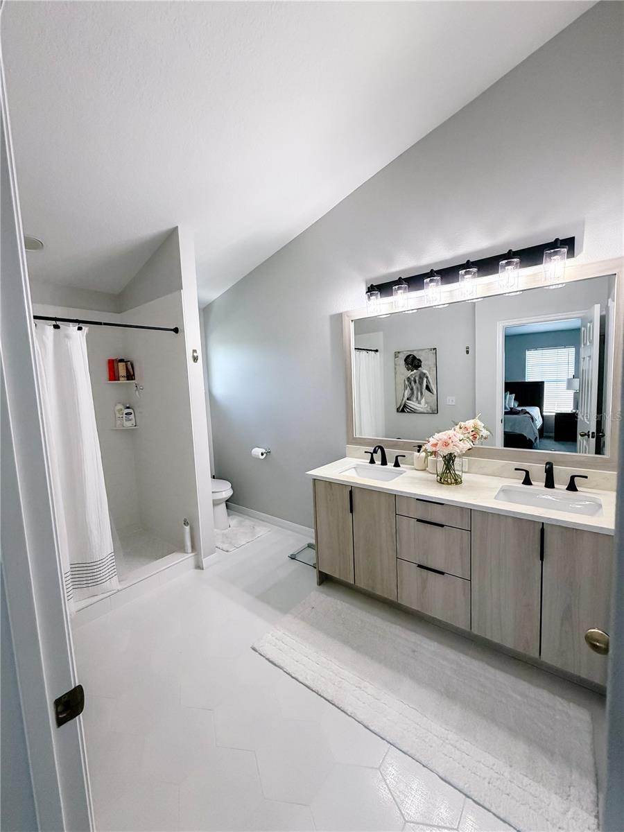 BAY BREEZE COVE - Residential