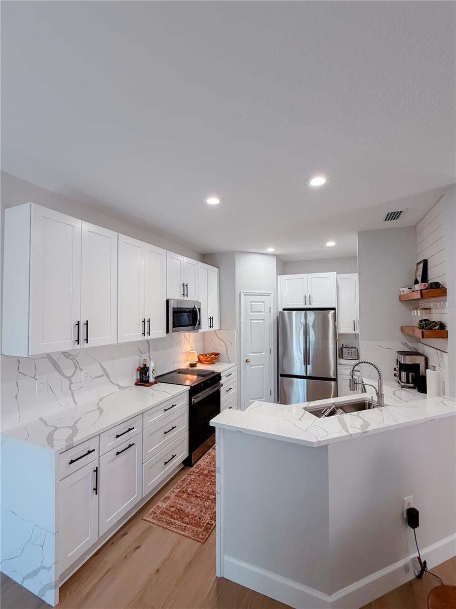 BAY BREEZE COVE - Residential