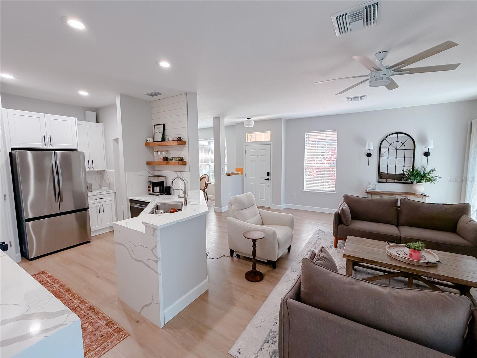 BAY BREEZE COVE - Residential