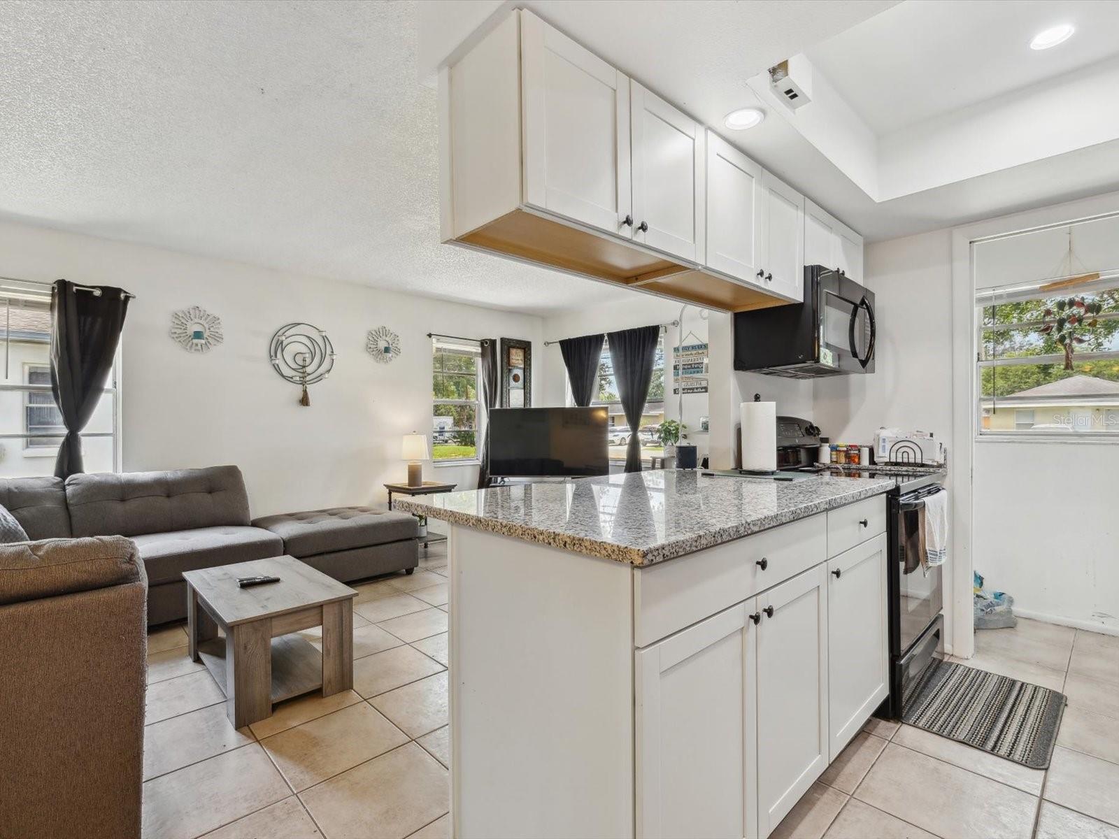 CRESTLINE - Residential Income