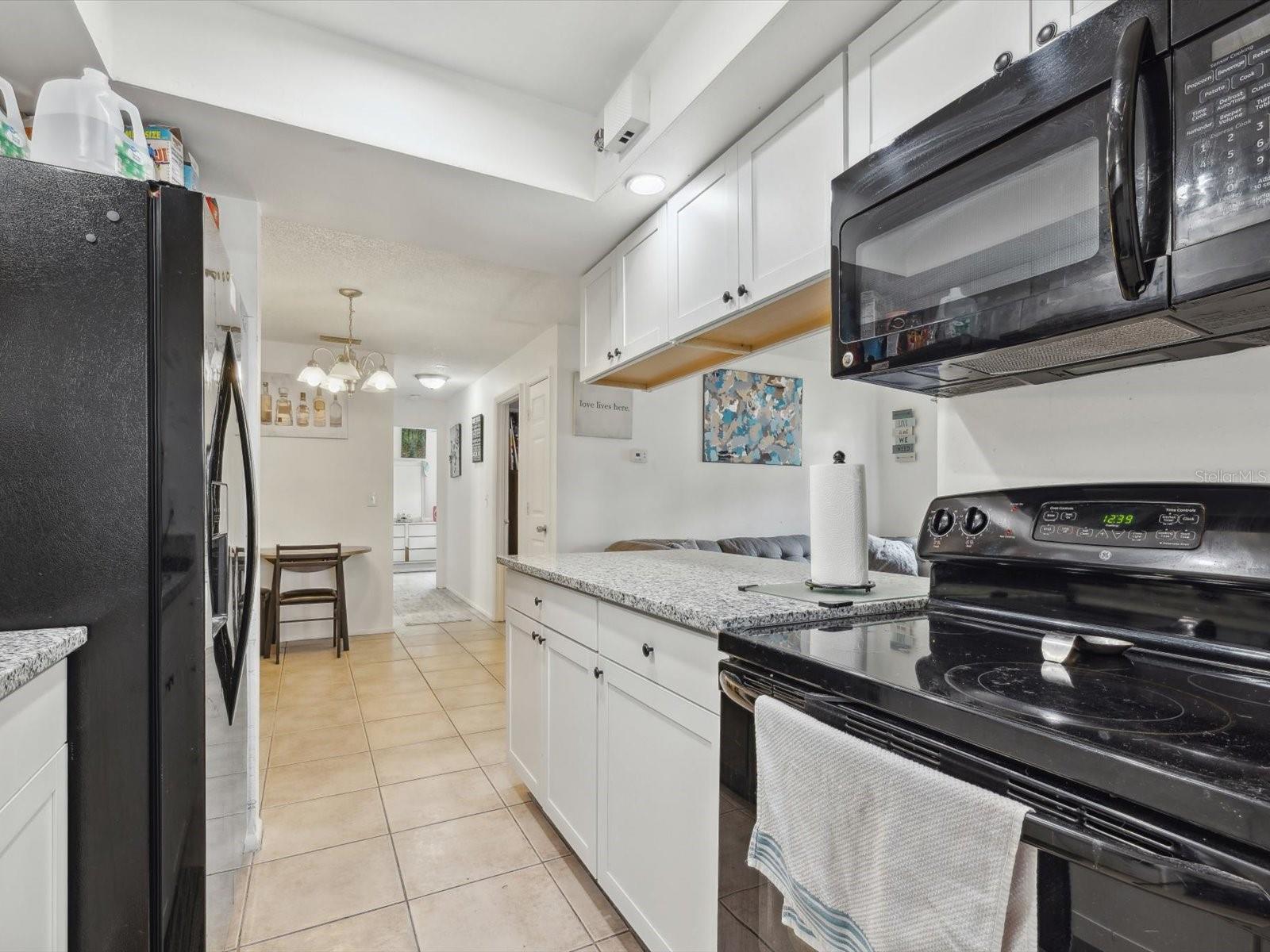 CRESTLINE - Residential Income