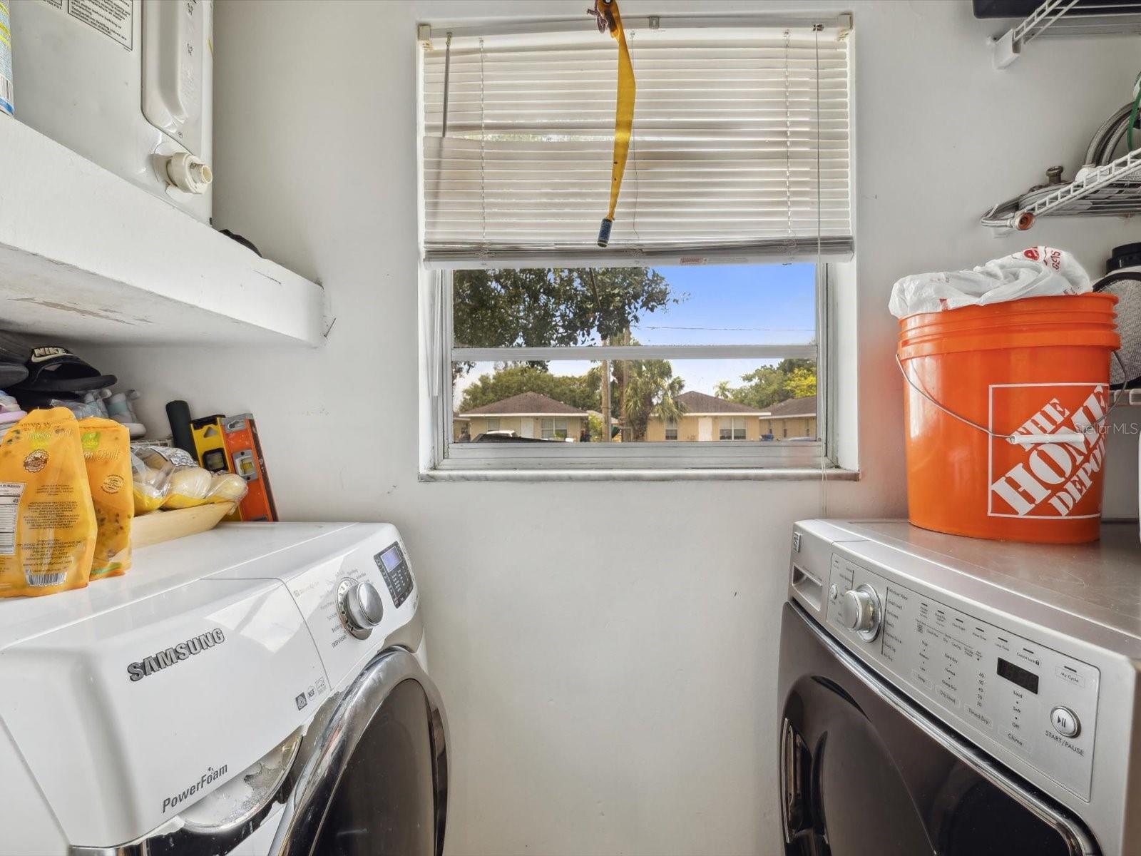 CRESTLINE - Residential Income