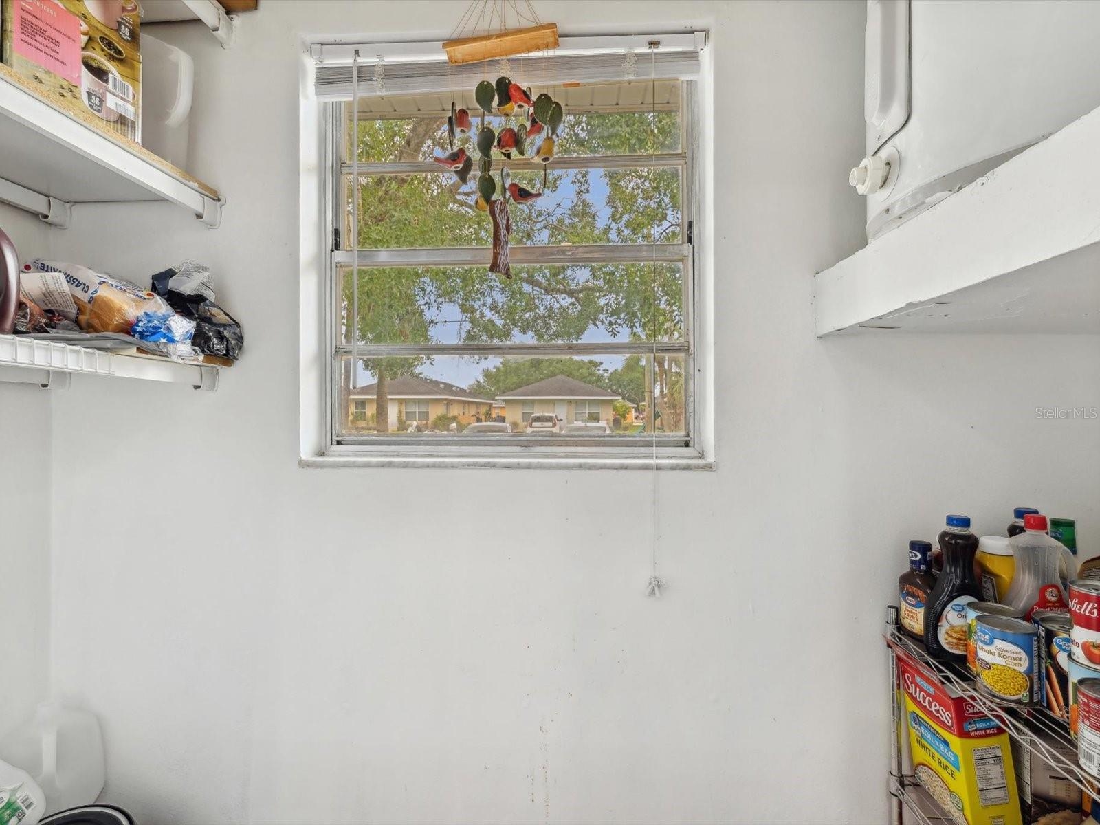 CRESTLINE - Residential Income