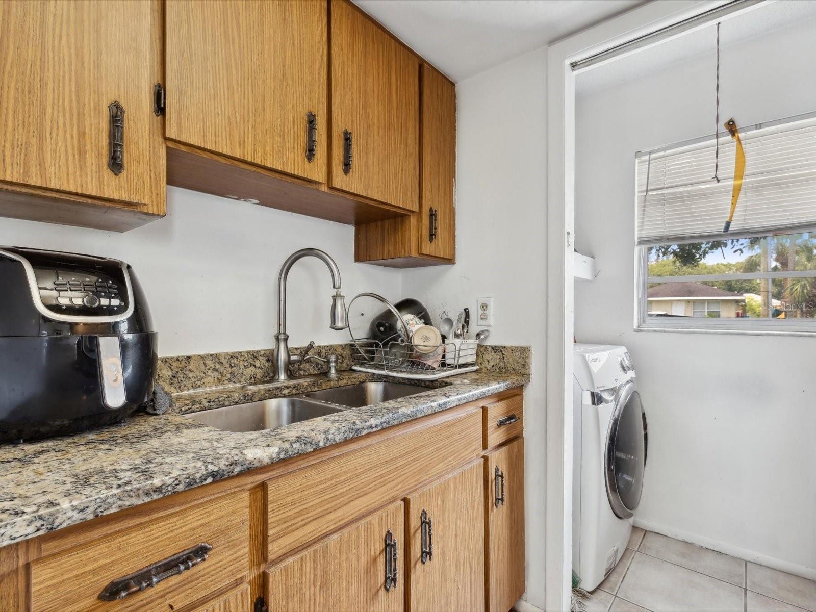 CRESTLINE - Residential Income