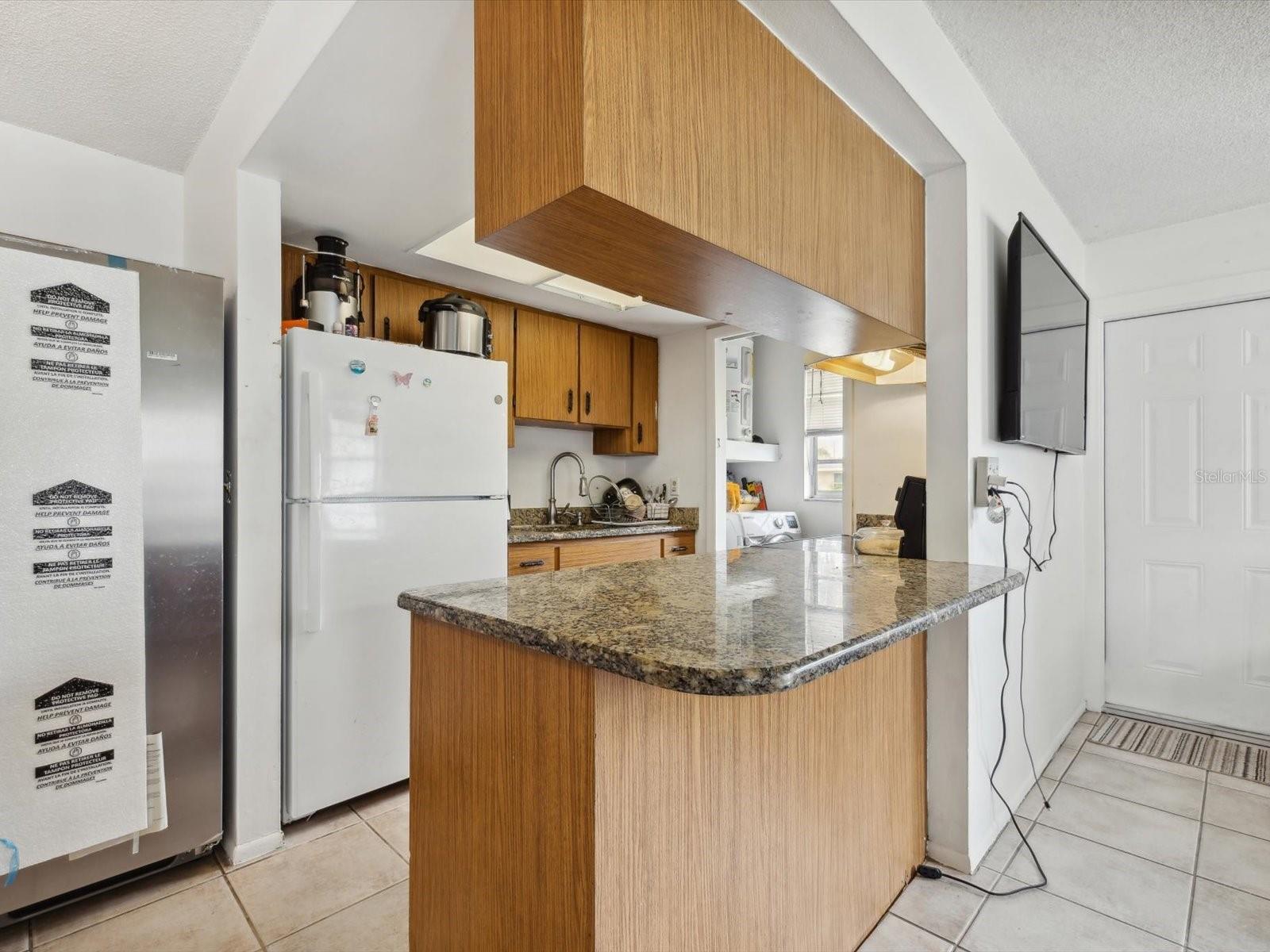 CRESTLINE - Residential Income