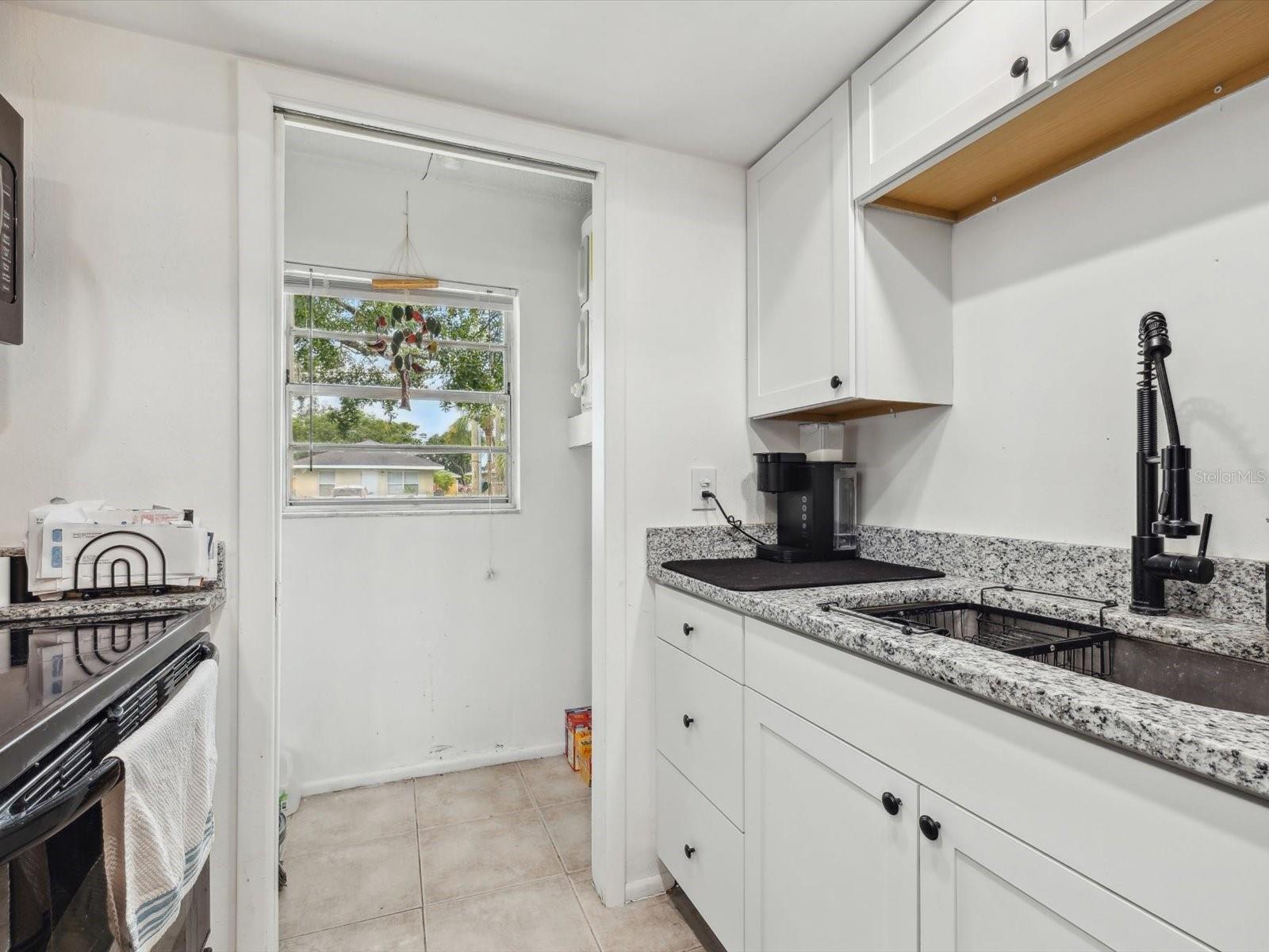 CRESTLINE - Residential Income