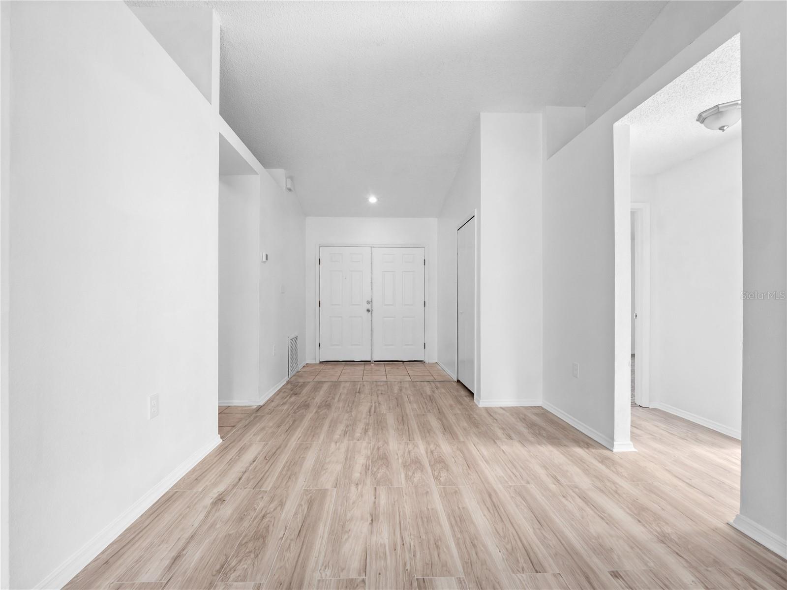 6042 BROOKHILL CIRCLE