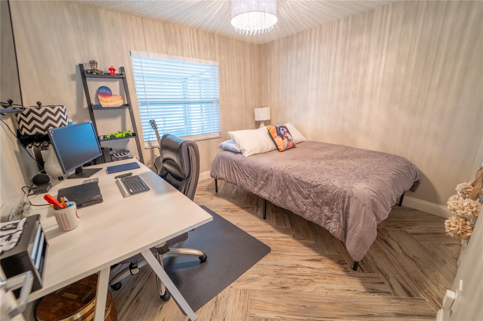 LAKEVIEW VILLAGE SEC C UNI - Residential