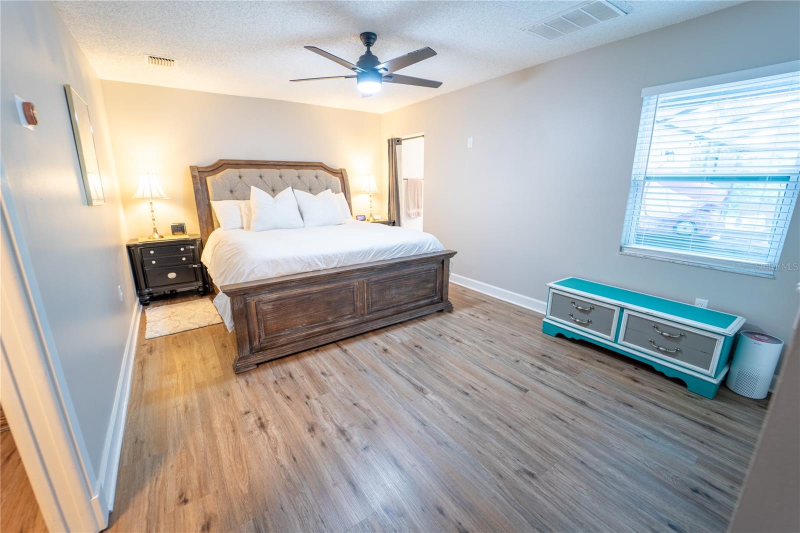 LAKEVIEW VILLAGE SEC C UNI - Residential