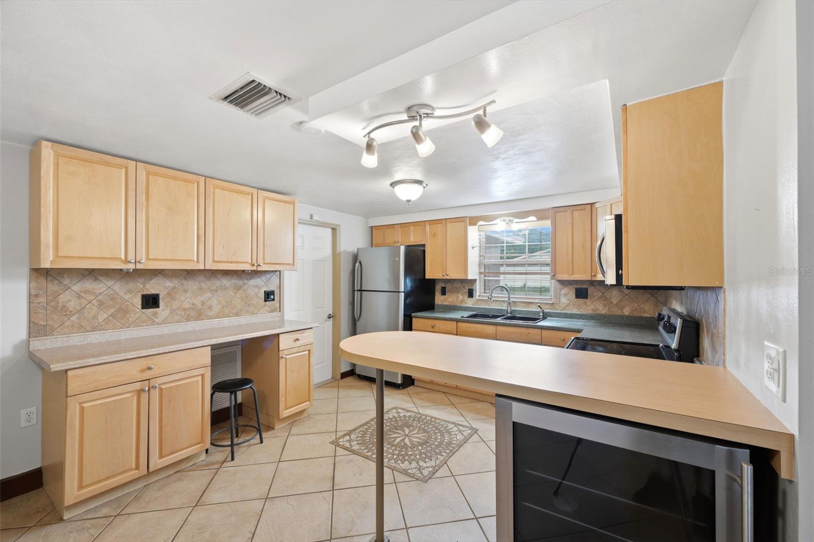 11105 ARECA DRIVE