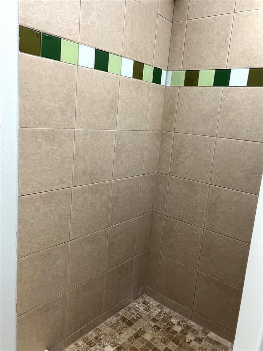 RAINTREE VILLAGE CONDO N - Residential Lease