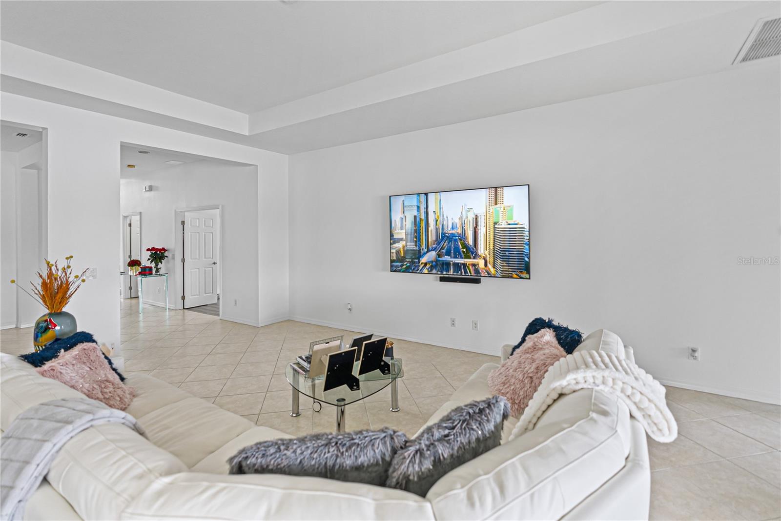 PALMA SOLA TRACE - Residential Lease