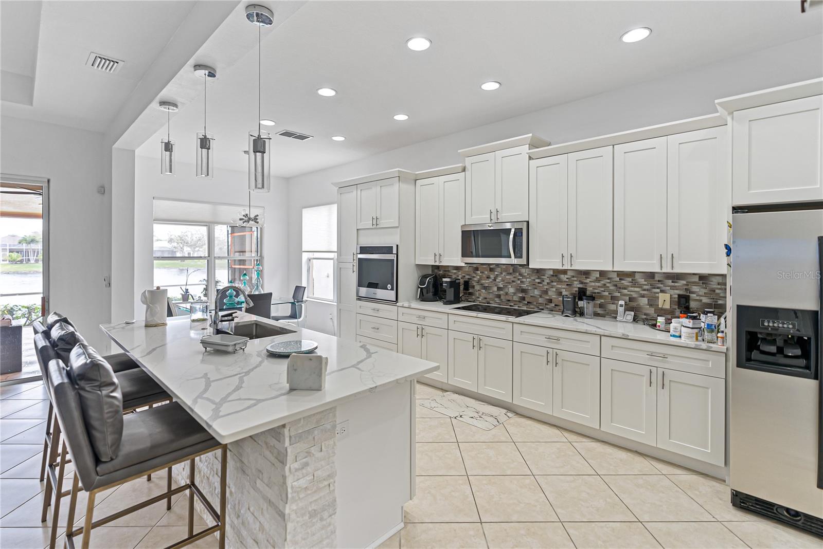 PALMA SOLA TRACE - Residential Lease